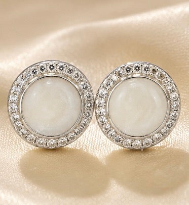 Eleanor - Elegant Earing Setting